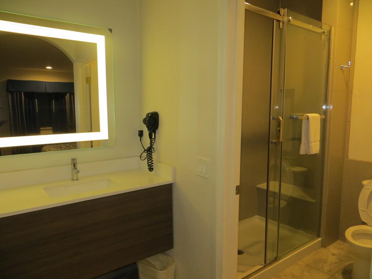 Palace Inn Richey Road Houston Bagian luar foto